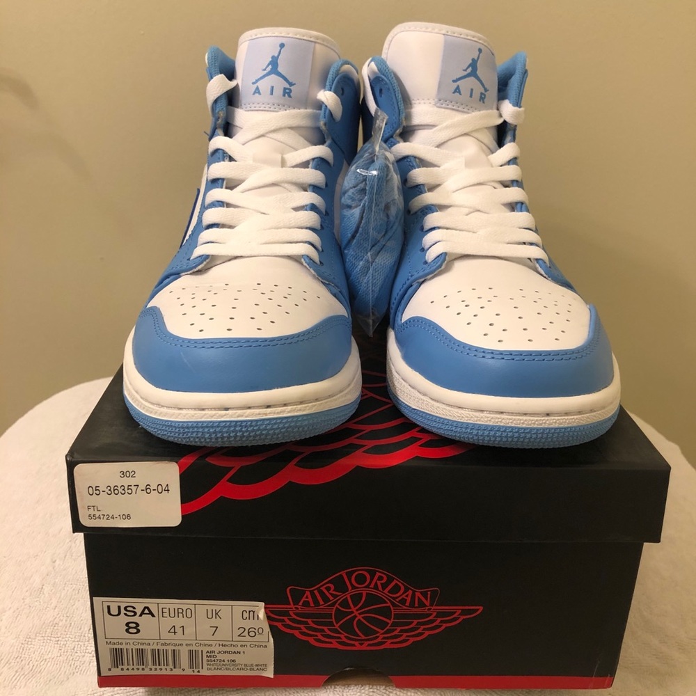 Nike Air Jordan 1 Mid ‘UNC’